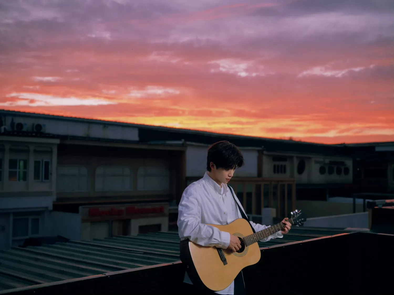 Behind-the-scenes cut of Zi Yu