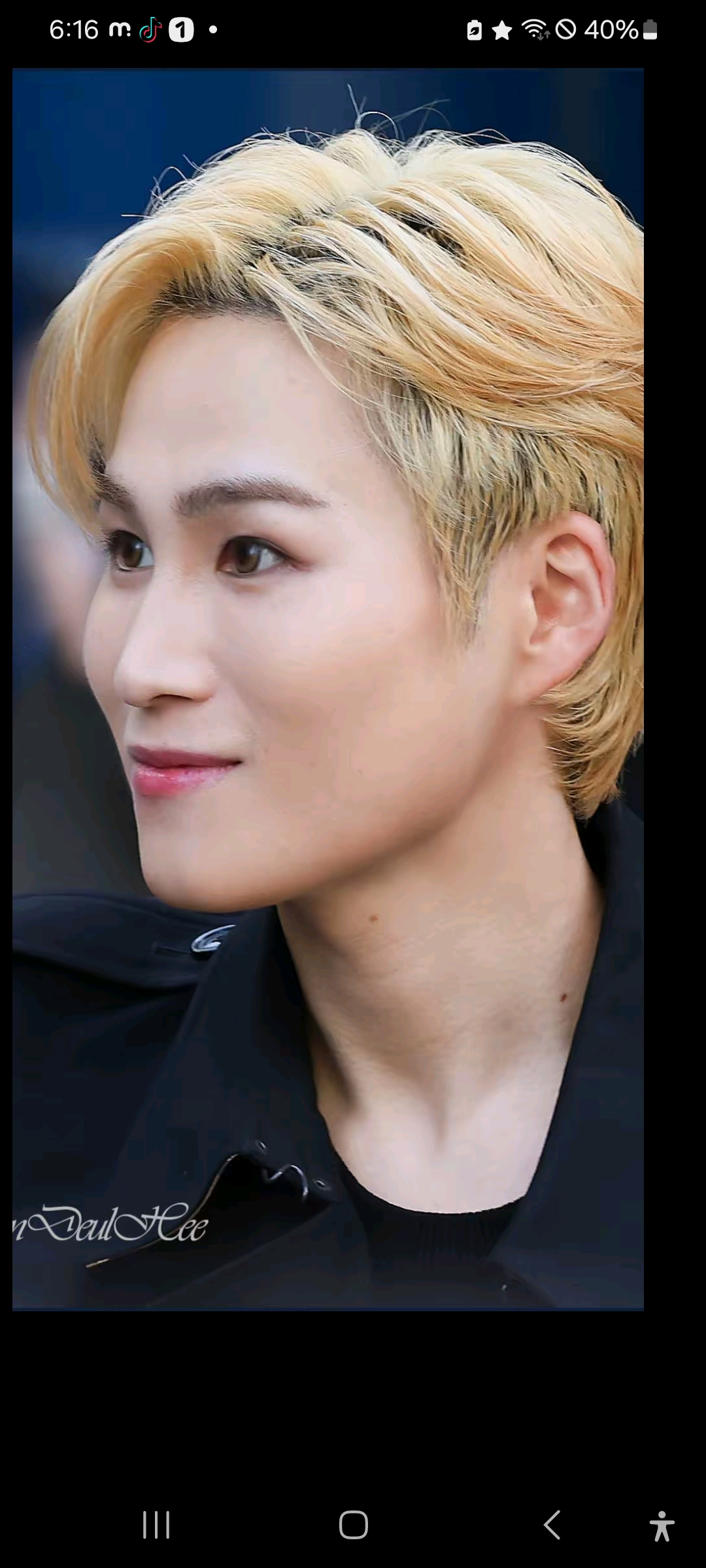 粉丝拍下的金熙栽瞬间