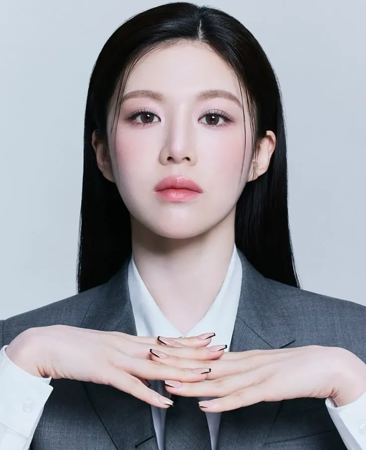 Behind-the-scenes cut of Go Younjung