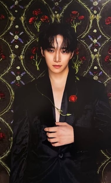 イ・ジュノの最近の活動ショット