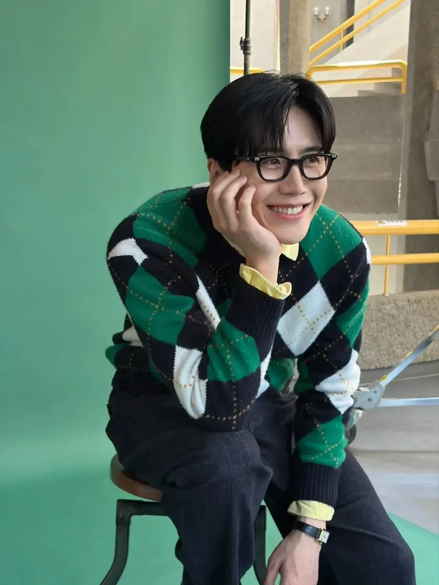Behind-the-scenes cut of Kim Seonho