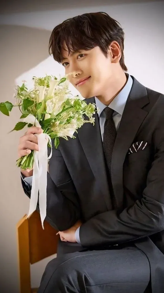 Representative background image loved by Ji Changwook fandom