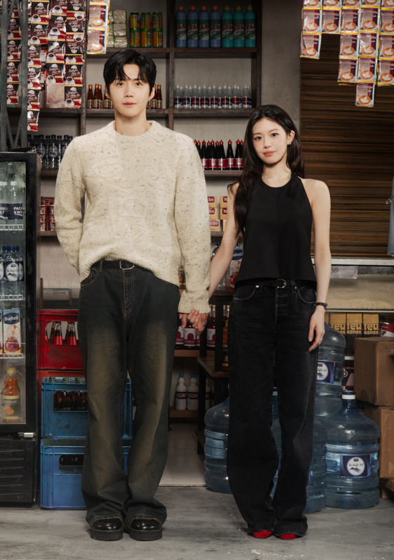 粉絲拍下的金宣虎瞬間