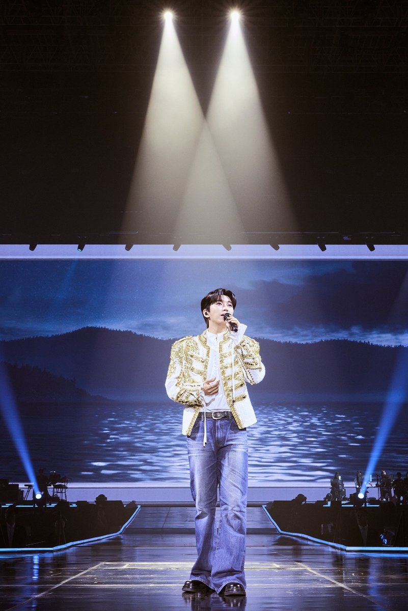 A moment captured by a fan of Lim Youngwoong