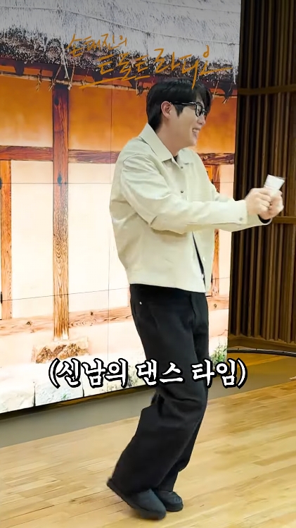 Today's popular wallpaper in Son Taejin community