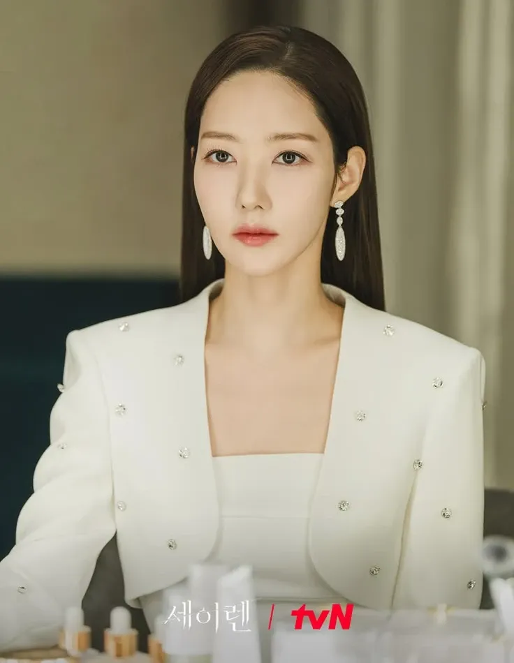 Latest photo of Park Minyoung