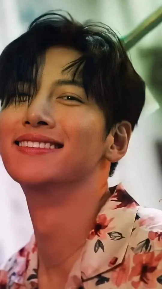 Emotional wallpaper shared by fans for Ji Changwook