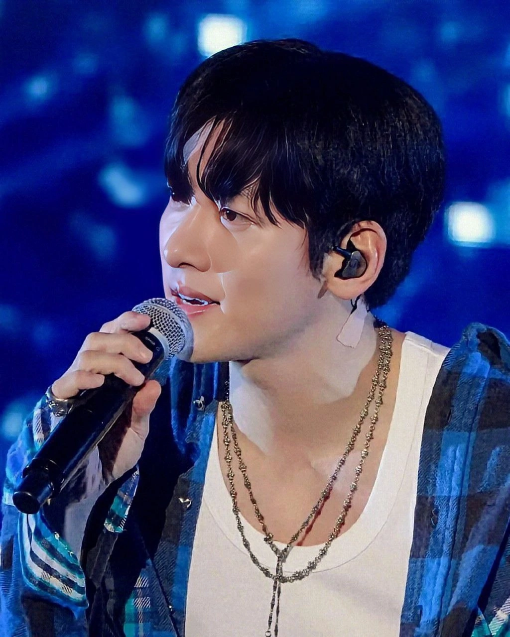 Currently spotlighted celeb post