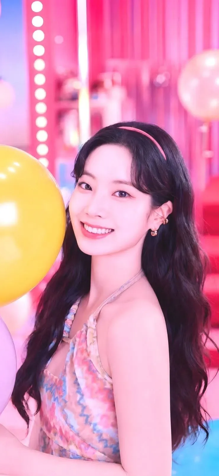 Behind-the-scenes cut of Dahyun