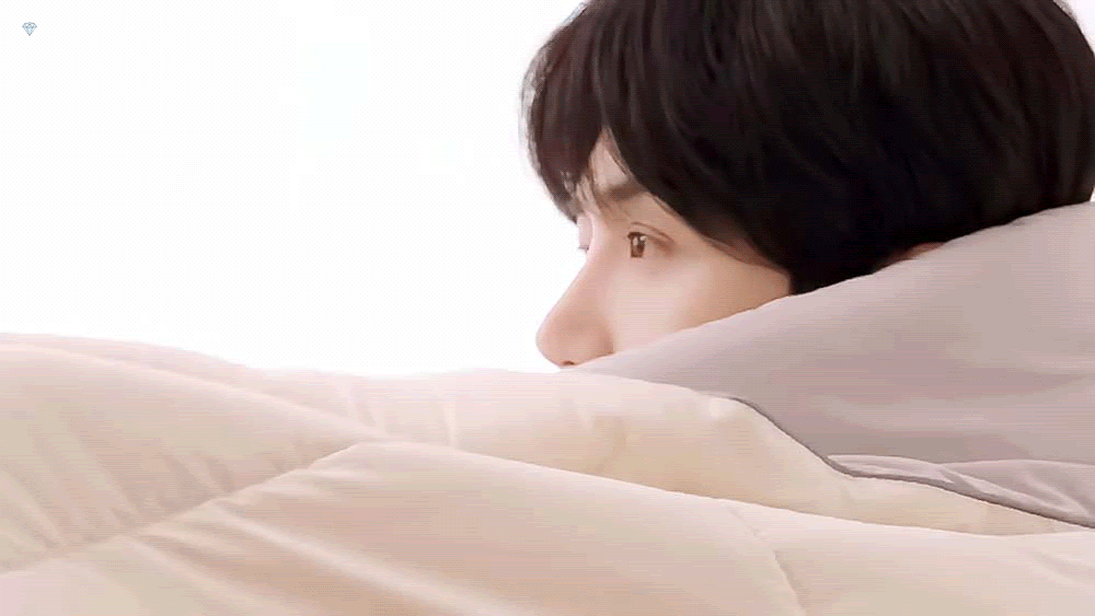 Behind-the-scenes cut of Kim Seonho