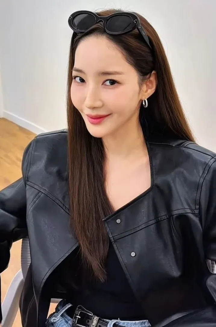 A moment captured by a fan of Park Minyoung