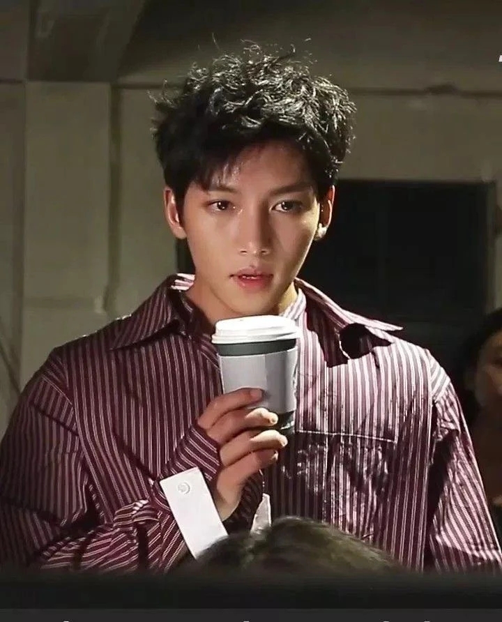 Behind-the-scenes cut of Ji Changwook
