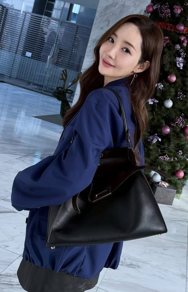 パク・ミニョンのビハインドカット