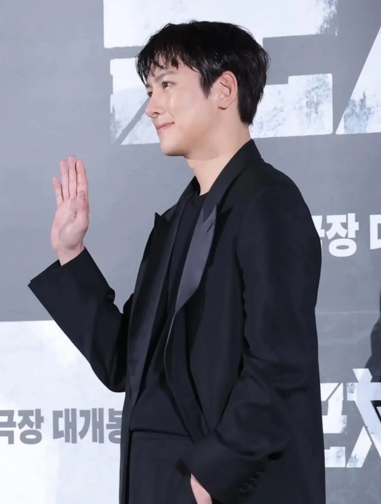 Recent activity shot of Ji Changwook