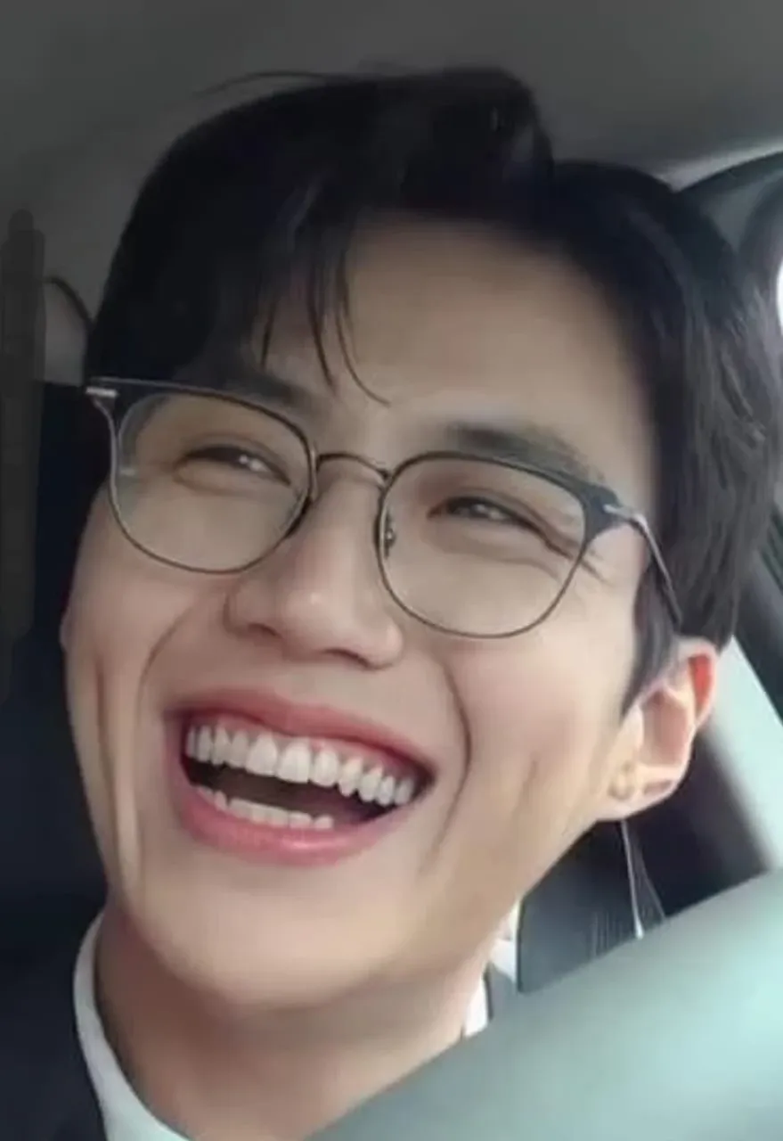 Foto kegiatan terbaru dari Kim Seonho