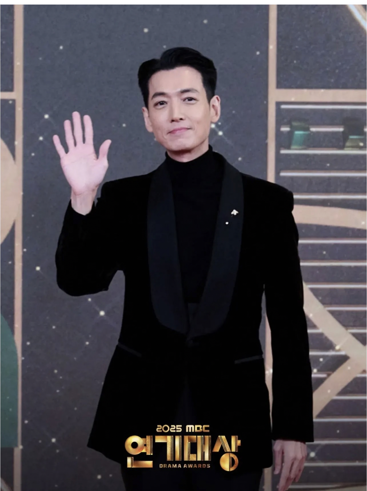 A moment captured by a fan of Jung Kyungho