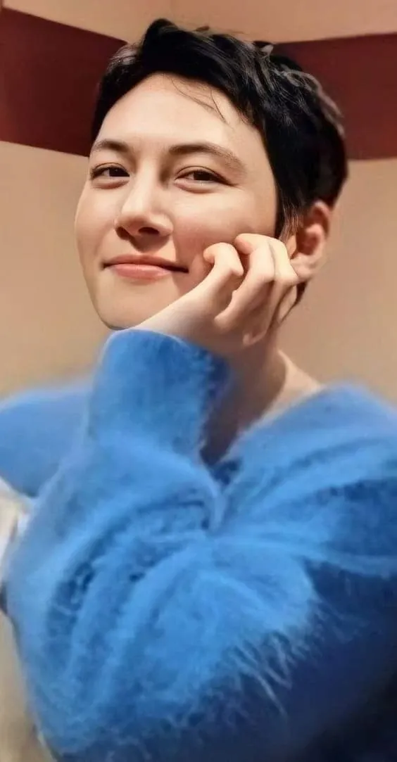Behind-the-scenes cut of Ji Changwook
