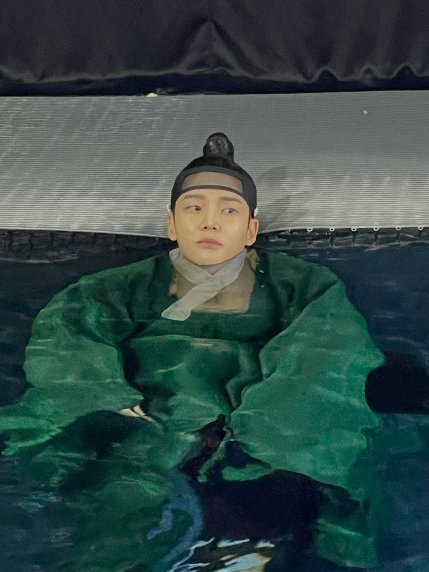 Momen yang diabadikan oleh penggemar Rowoon