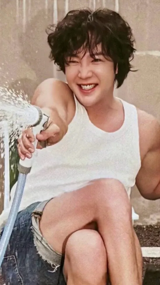 Special wallpaper made by Jang Geunsuk's fans