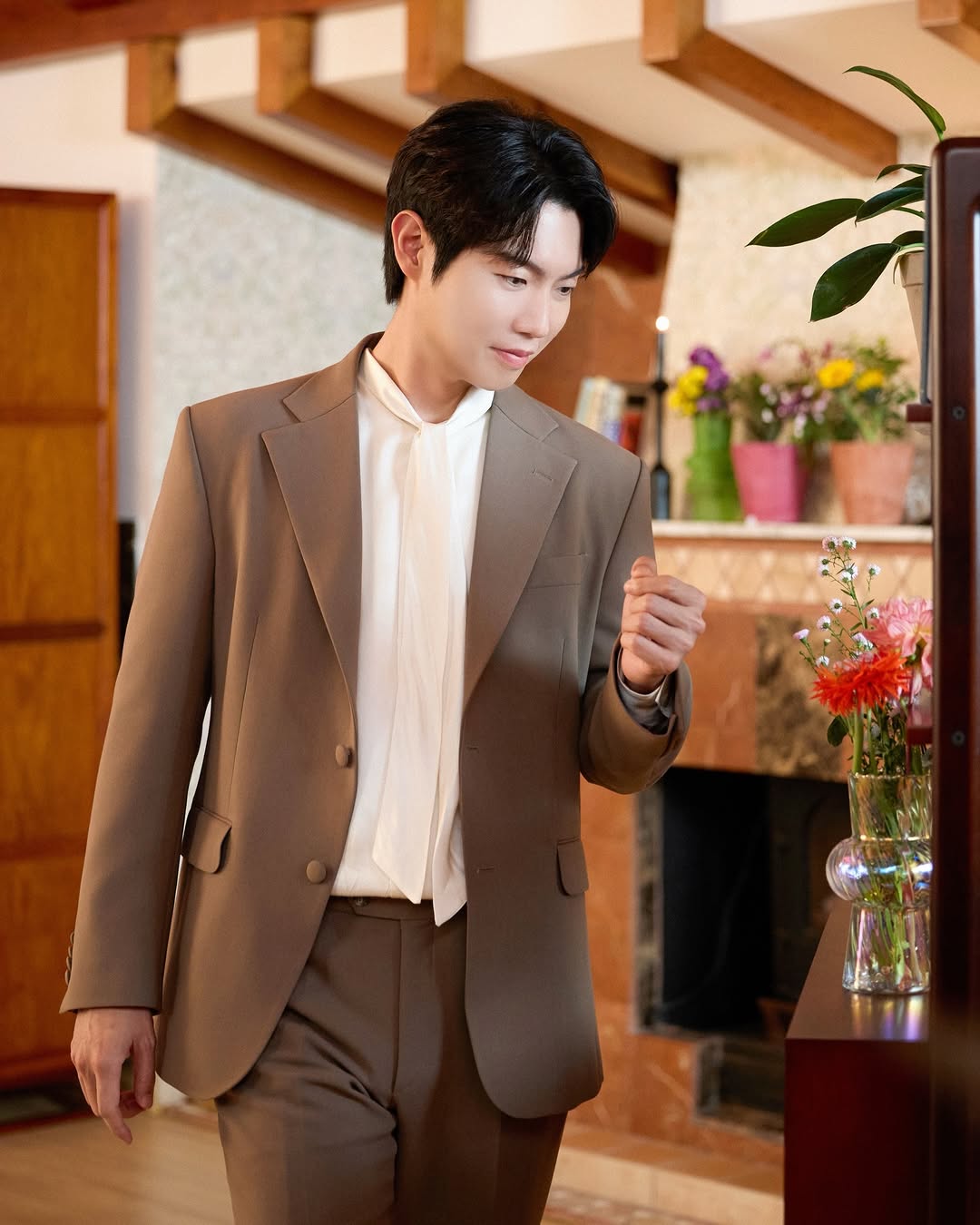 Recent activity shot of Son Taejin