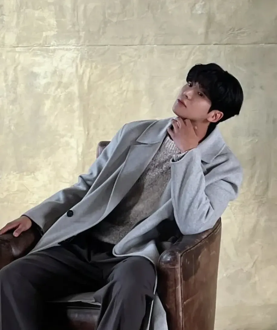 Momen yang diabadikan oleh penggemar Rowoon