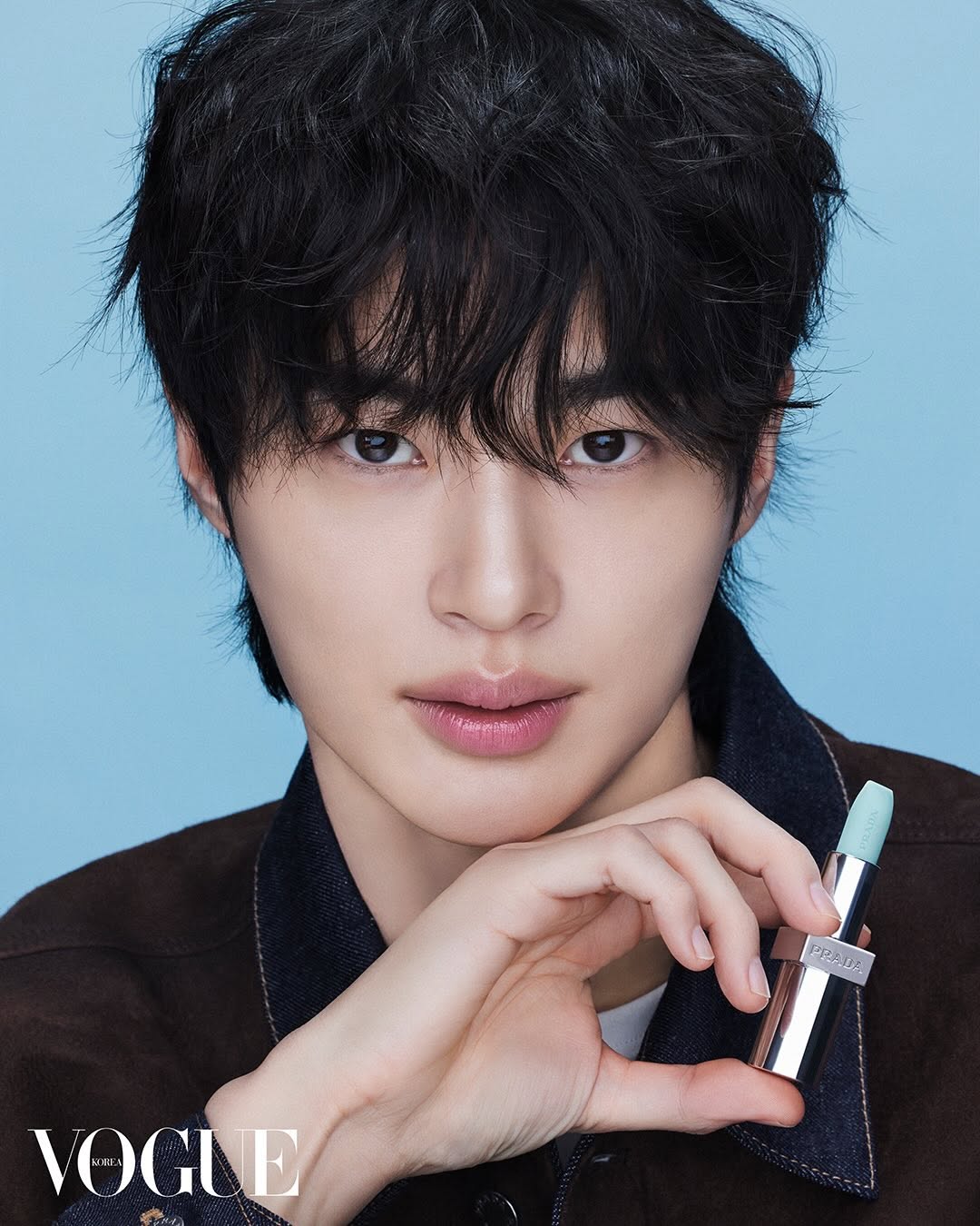 Behind-the-scenes cut of Byeon Wooseok