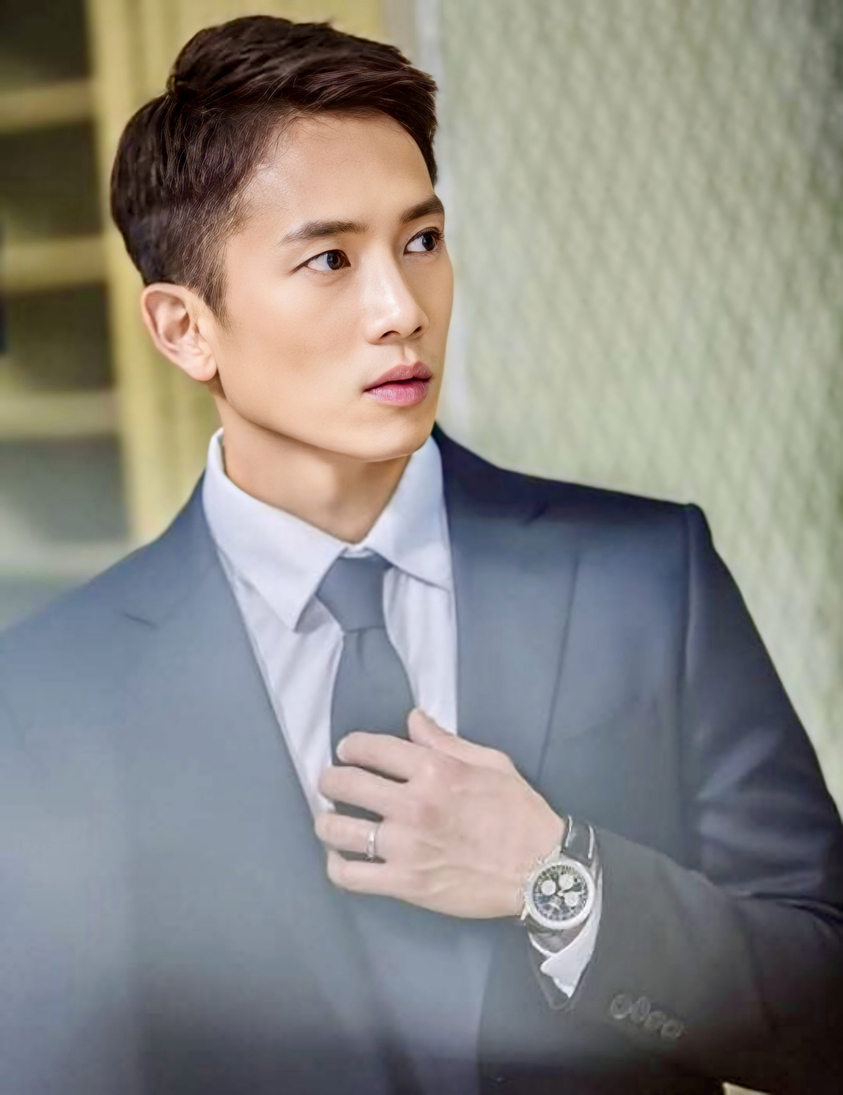 Recent activity shot of Ji Sung