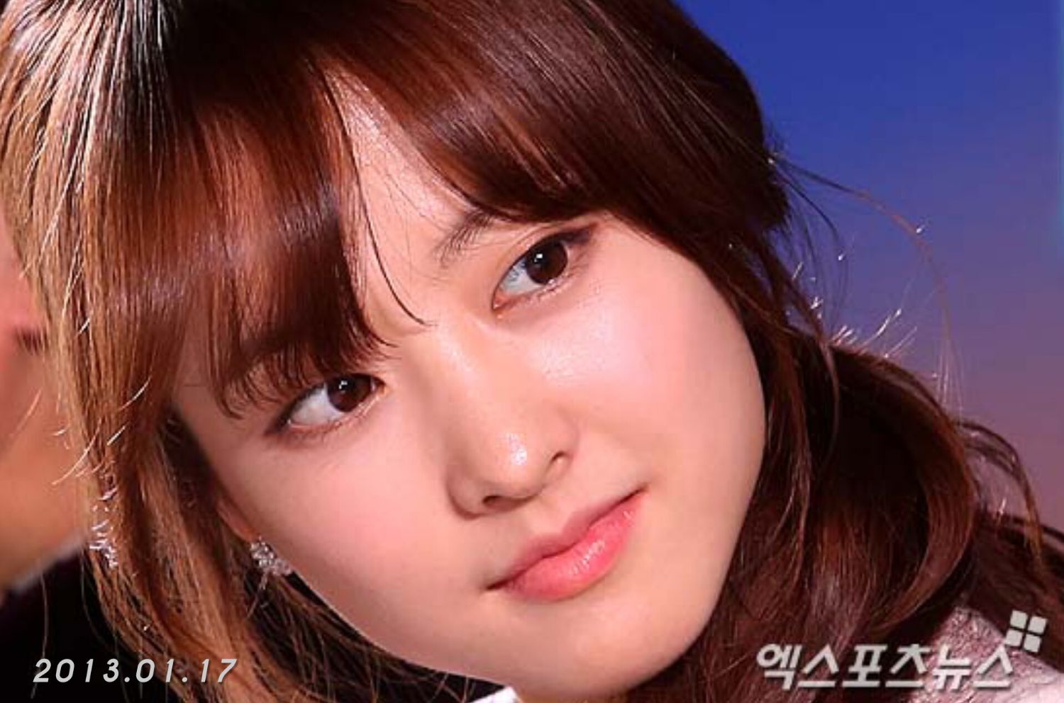 Behind-the-scenes cut of Park Boyoung