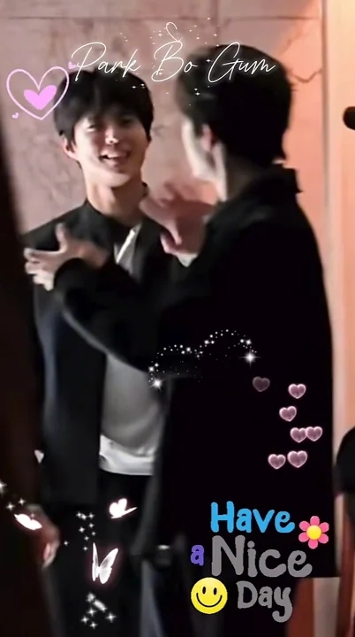 박보검의 팬들이 직접 만든 특별한 배경화면