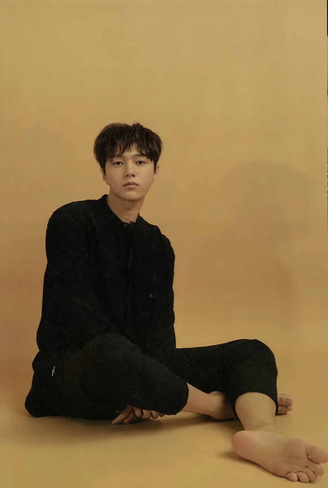 Recent activity shot of Kim Myungsoo (L)