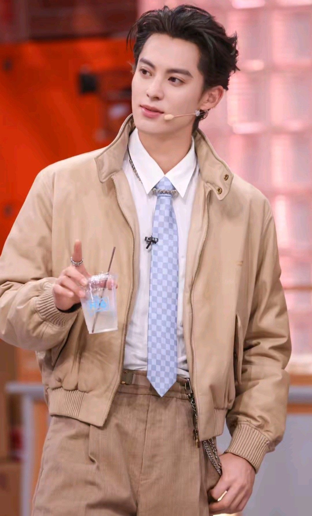 粉丝为王鹤棣分享的情感壁纸