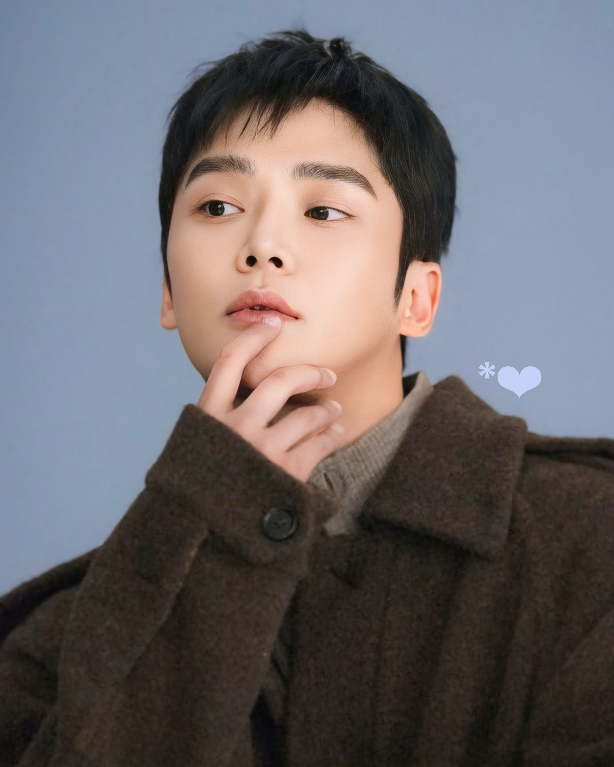 로운의 비하인드 컷