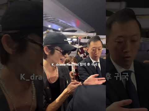 A moment captured by a fan of Lee Joongi