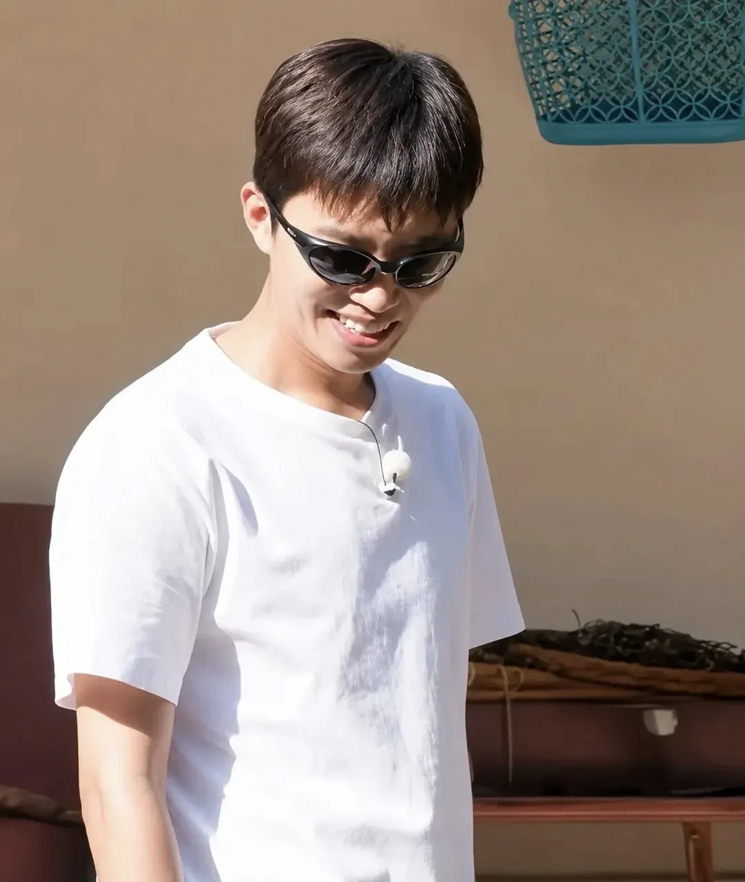Behind-the-scenes cut of Lim Youngwoong