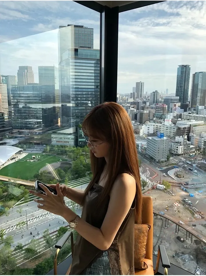 A moment captured by a fan of Cho Yihyun