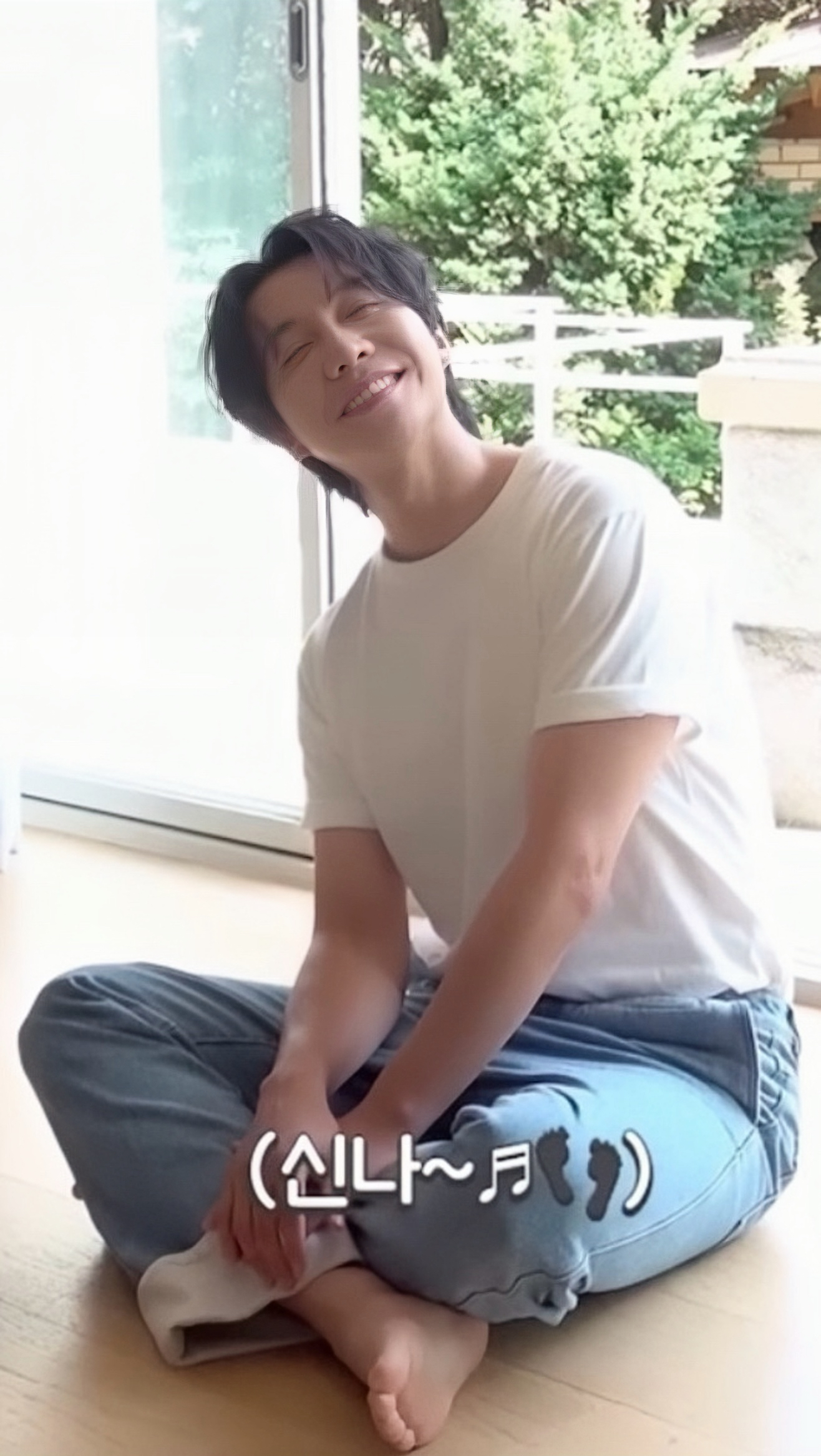 Cuplikan di balik layar dari Lee Seunggi