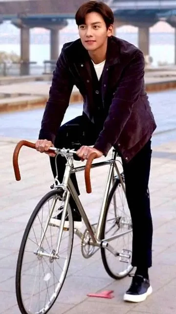Latest photo of Ji Changwook