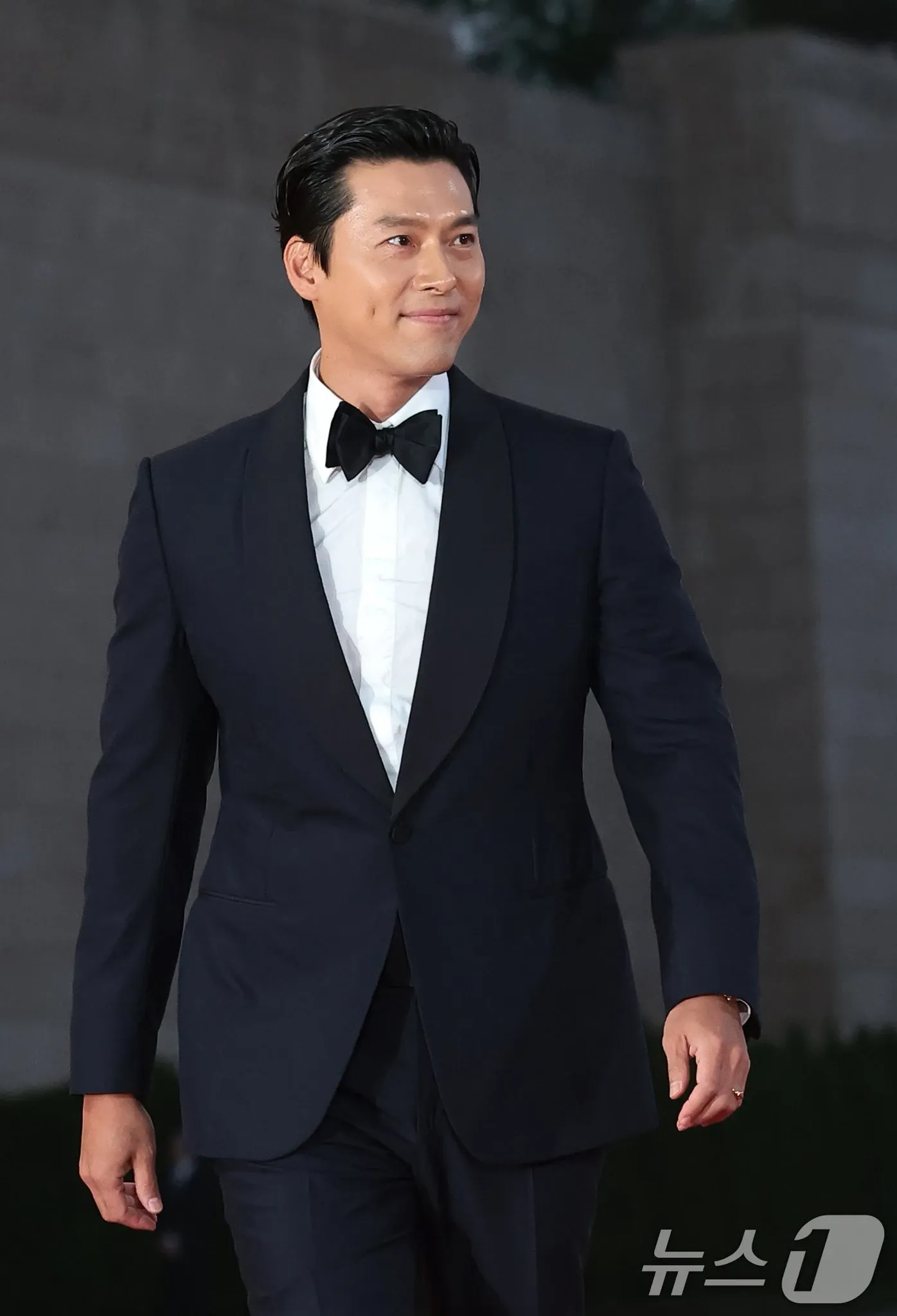 Momen yang diabadikan oleh penggemar Hyun Bin