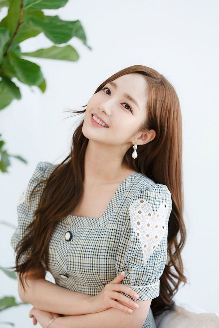 Foto terbaru dari Park Minyoung