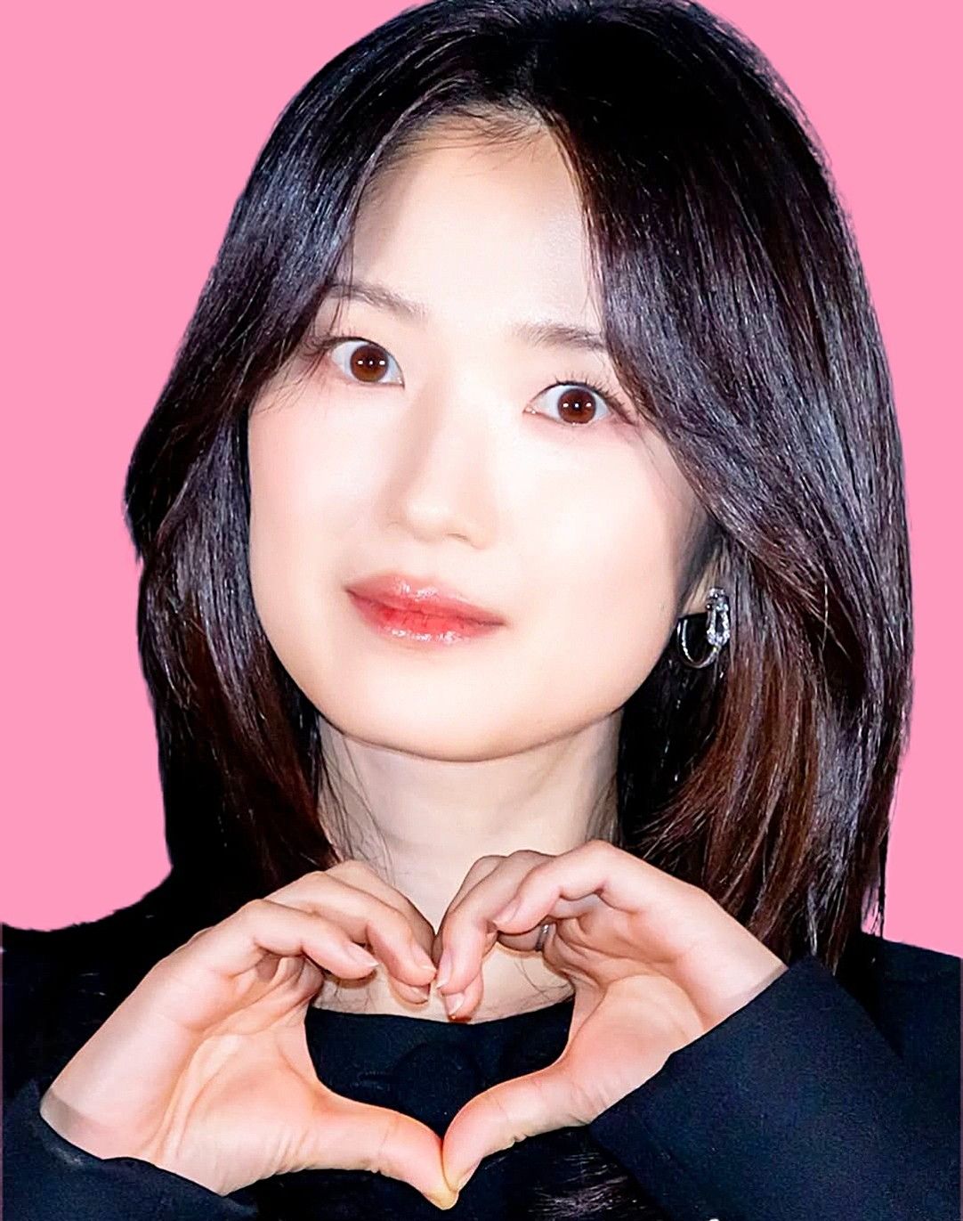 Recent activity shot of Kim Hyeyoon