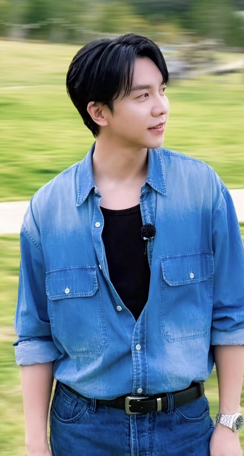 A moment captured by a fan of Lee Seunggi