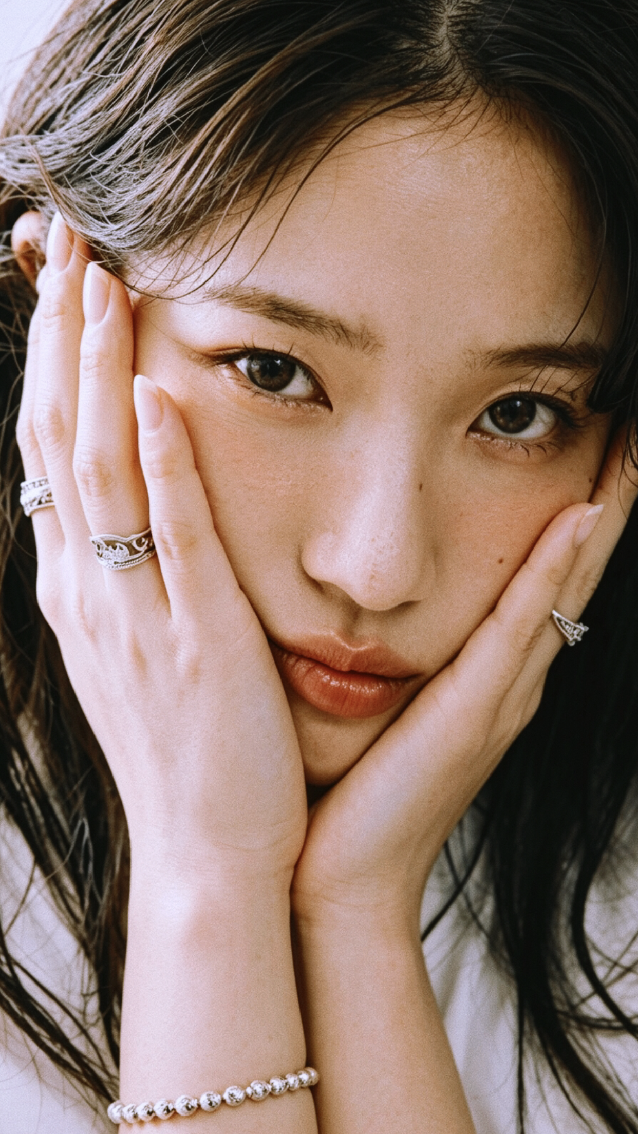 Latest photo of Kim Hyeyoon