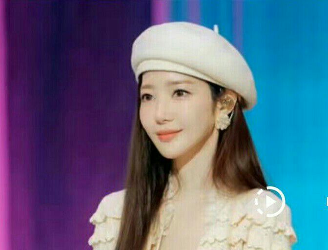 Latest photo of Park Minyoung