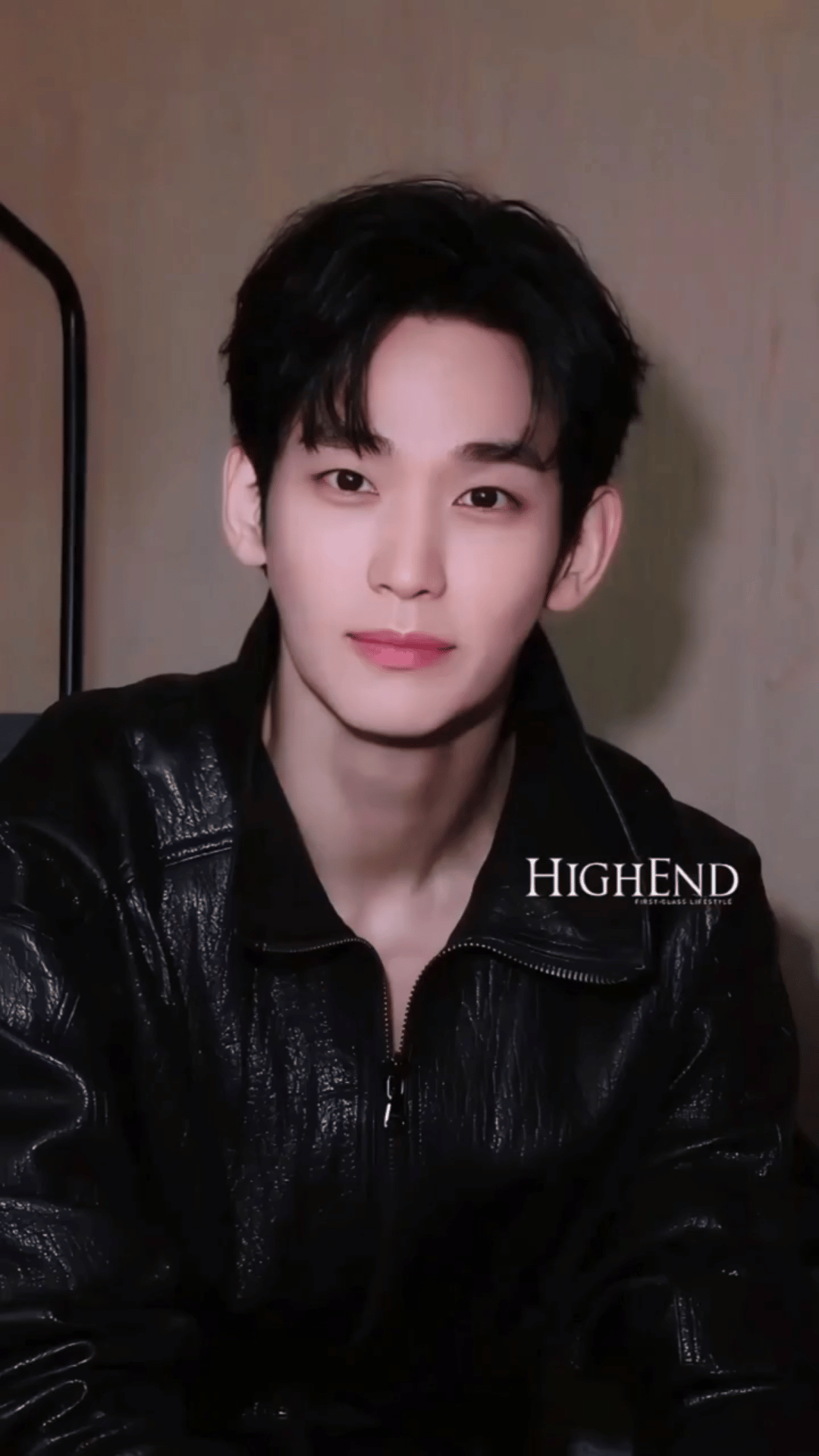 Behind-the-scenes cut of Kim Soohyun