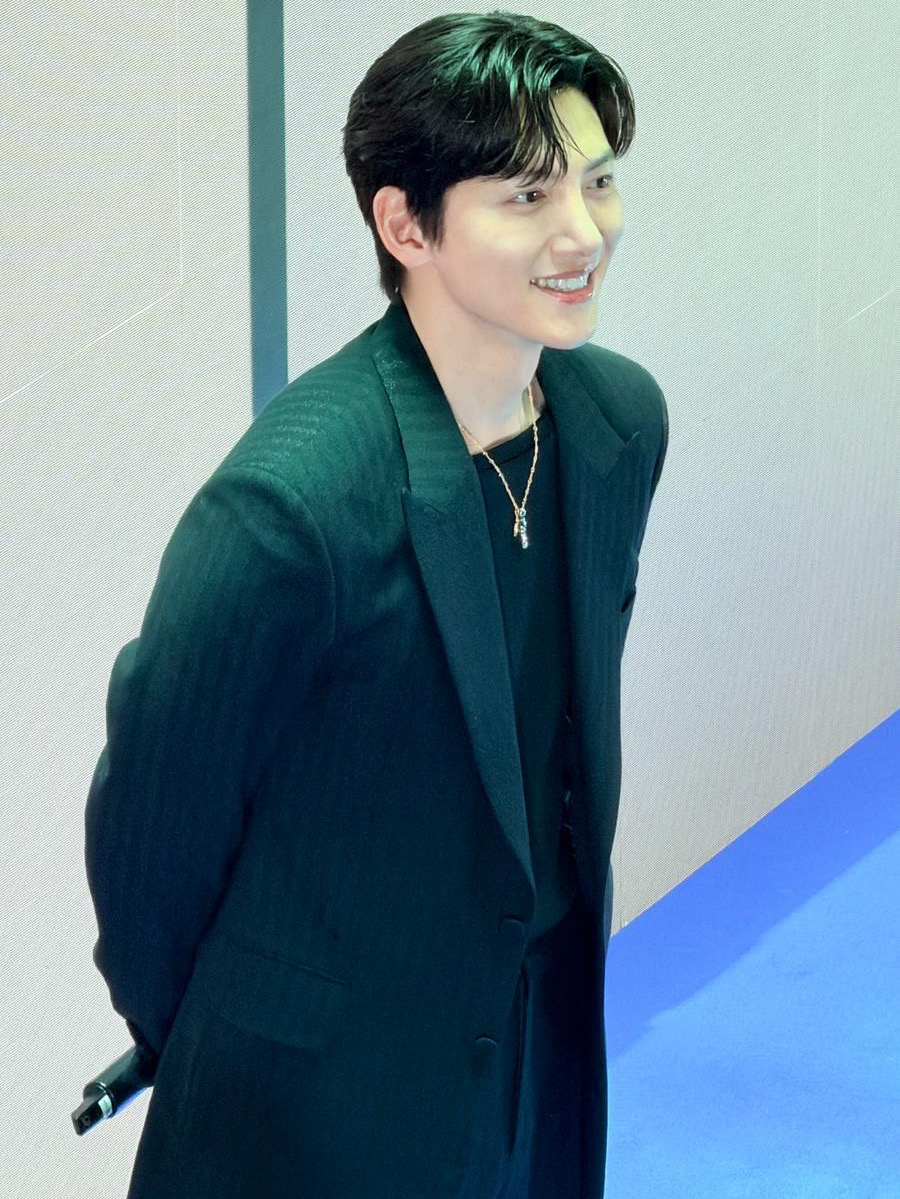 チ・チャンウクの最近の活動ショット