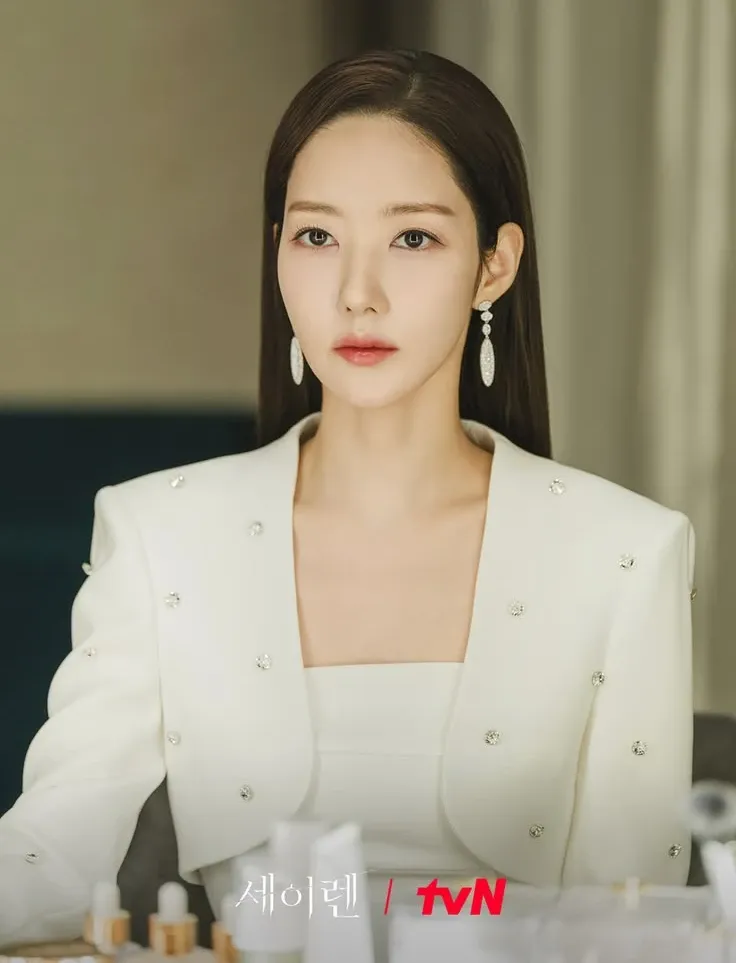 Latest photo of Park Minyoung