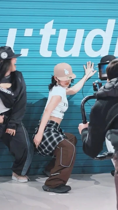 Today's popular wallpaper in Aiki community