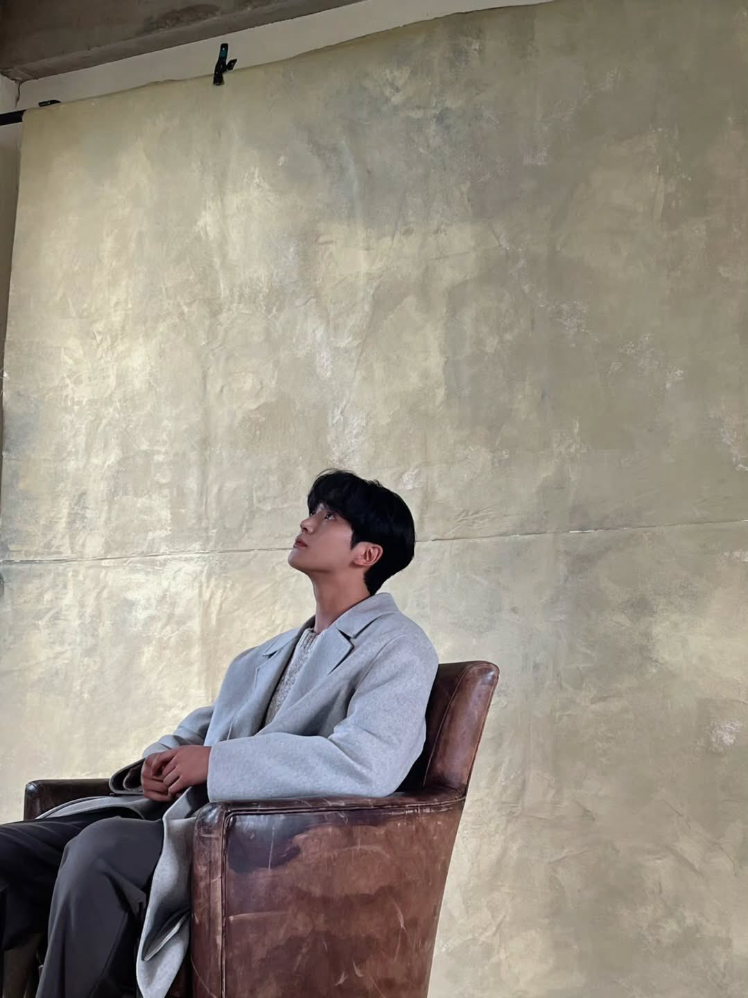 로운의 최신 사진