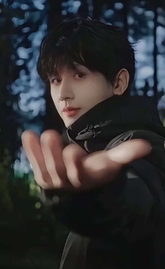 Behind-the-scenes cut of Cheng Yi