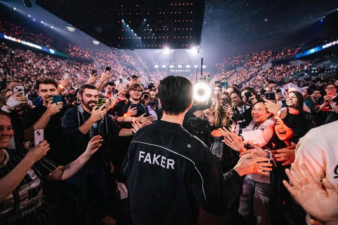 Latest photo of Faker